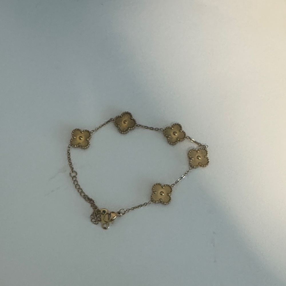 Gold Bracelet - Picture 2 of 3